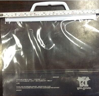 Rigid snip handle plastic bag/rigid snap handle bag/click up handle plastic bag,Hard handle bags/plastic rigid handle ba